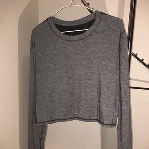 Grey mesh-back running shirt
